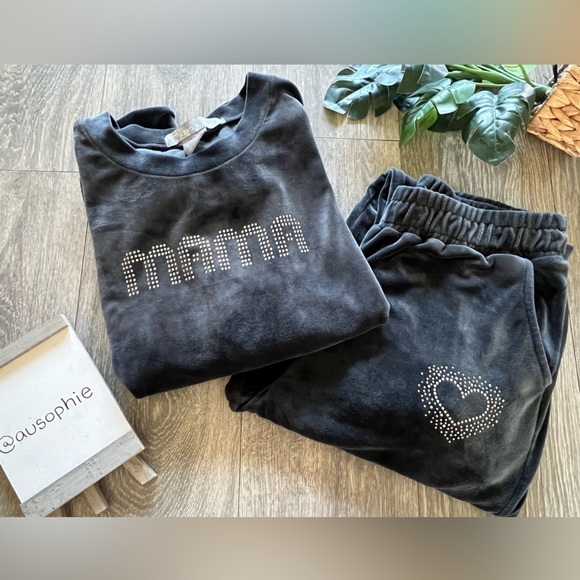 Lark + Grey “Mama” maternity velour sweatsuit in charcoal. Size M - Picture 1 of 11
